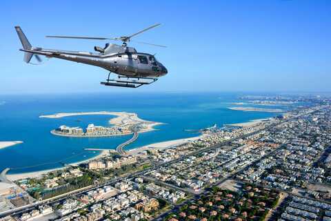Dubai: Palm Jumeirah Üzerinde 17 Dakikalık Helikopter Uçuşu